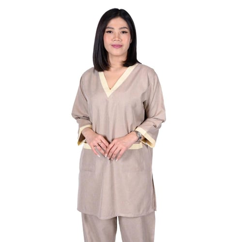 طقم عاملة منزلية ملون انيق