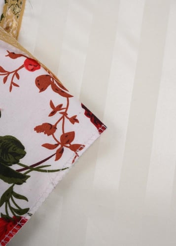 بكج طقم صلاة نسائي وطني مكون من سجاده وشرشف وغلاف...