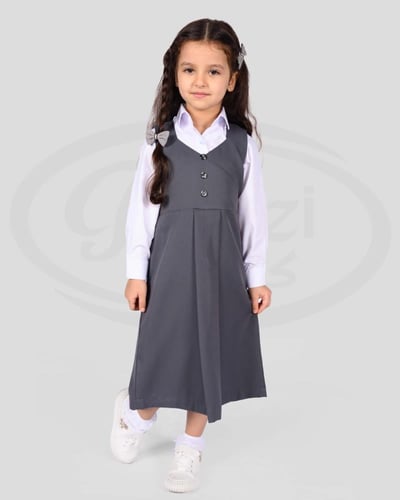 طقم مريول روضة رصاصي بتصميم أزرار أمامية مع قميص ا...