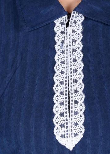 زيّ عاملات شتوي مخطط مع مريله