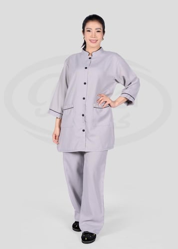 زي عاملات منزلي بأزرار أمامية