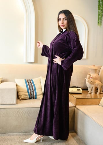 عباية لف كلاسيك مخمل بنفسجي سادة