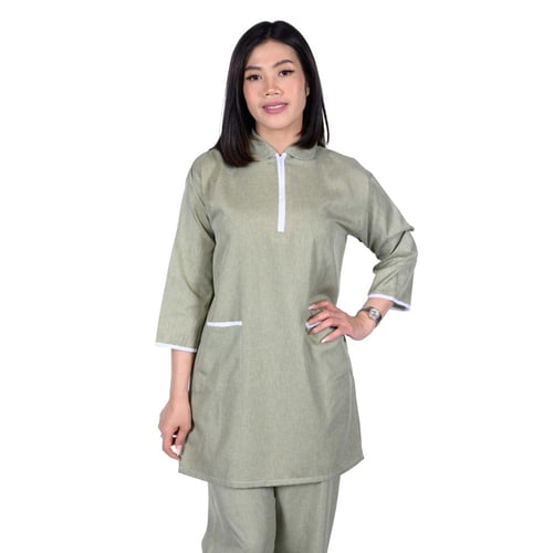 طقم عاملة منزلية ملون بسحاب