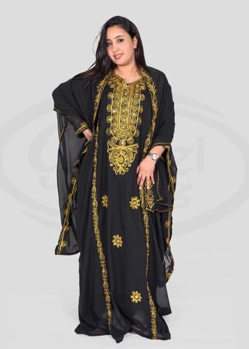 ثوب نشل سعودي تراثي بتطريز قصب ذهبي فاخر