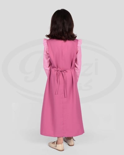 مريول ابتدائي كويتي