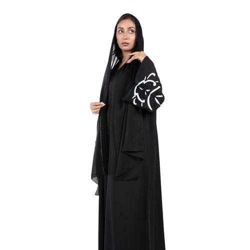 عباية سوداء انترنت قصة كلوش انيقة بكم واسع مطرز با...