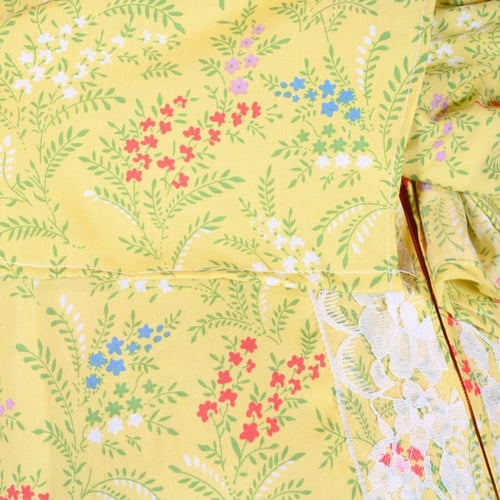 شرشف صلاة نسائي أصفر