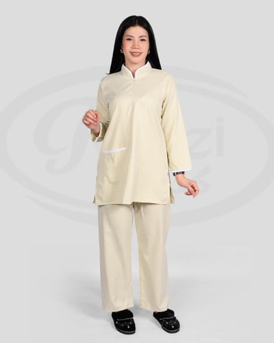 زي عاملة كاروهات