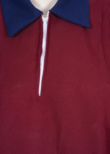 زي عاملات منزليه بياقة ملونة