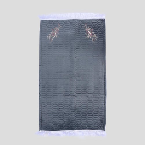 طقم سجادة صلاة وشرشف بربطة رصاصي