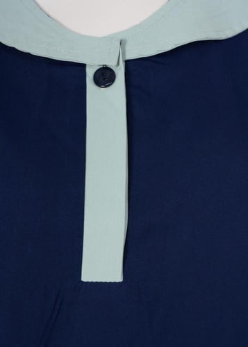 زي مهني بياقة دائرية