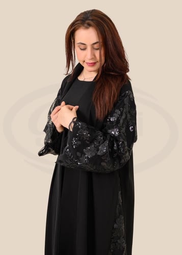 عباءة كريب إنترنت سوداء بأكمام وتفاصيل جانبية من ا...