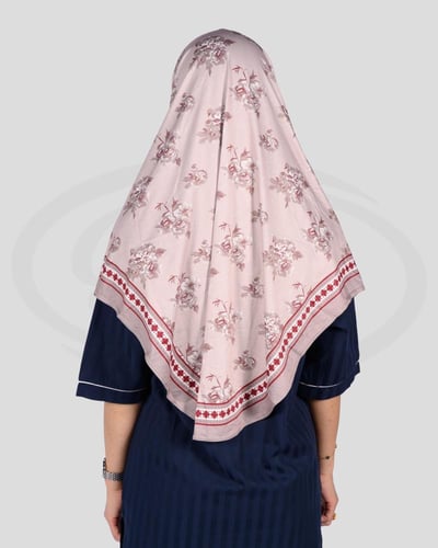 حجاب عاملات منزلية بطابع ورد