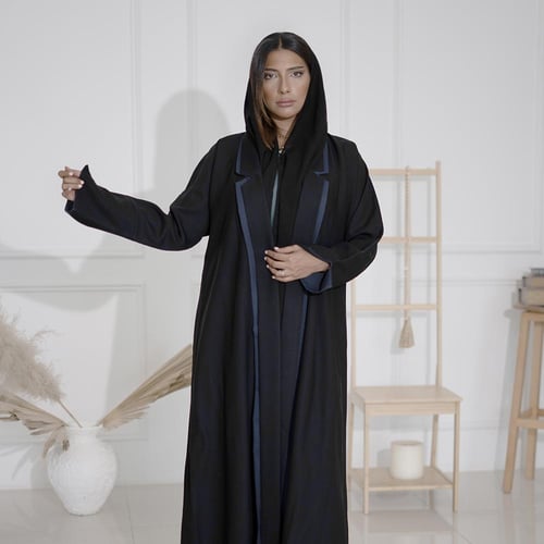 عباية بليزر أسود بتدخيلات قماش ازرق M