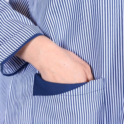 زي عاملة منزلية مقلم