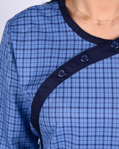 يونيفورم عاملة منزلية بنمط كاروهات