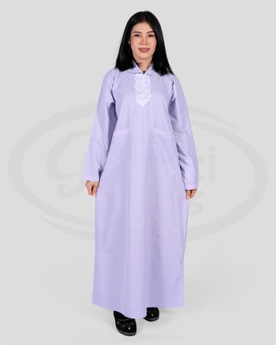 قميص عامله اكمام طويله