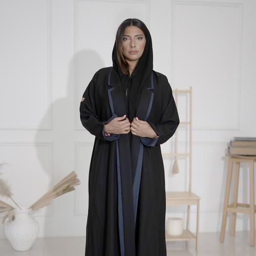 عباية بليزر أسود بتدخيلات قماش ازرق M