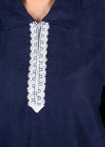 زي عاملات شتوي بلمسات دانتيل بيضاء ناعمه