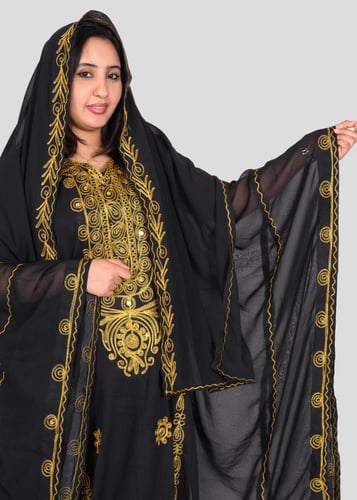 ثوب نشل سعودي تراثي بتطريز قصب ذهبي فاخر