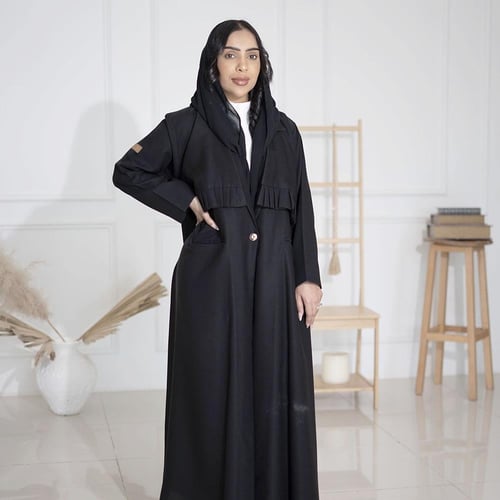 عباية بليزر أسود كتان بجيوب أمامية وصدريه بأطراف ك...