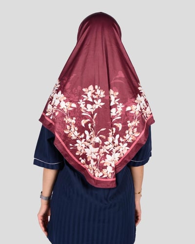 حجاب عاملات منزلية بطابع زهور