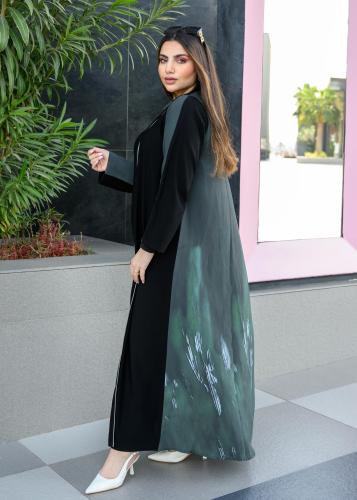 عباية لمسة فنية صيفية من الكريپ المغسول بطبعة زيتي...