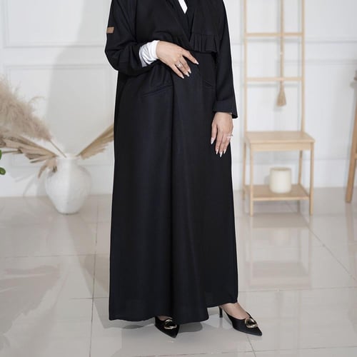 عباية بليزر أسود كتان بجيوب أمامية وصدريه بأطراف ك...