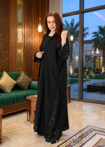 عباءة كريب إنترنت سوداء بتطريز جوميم جانبي فاخر مع...