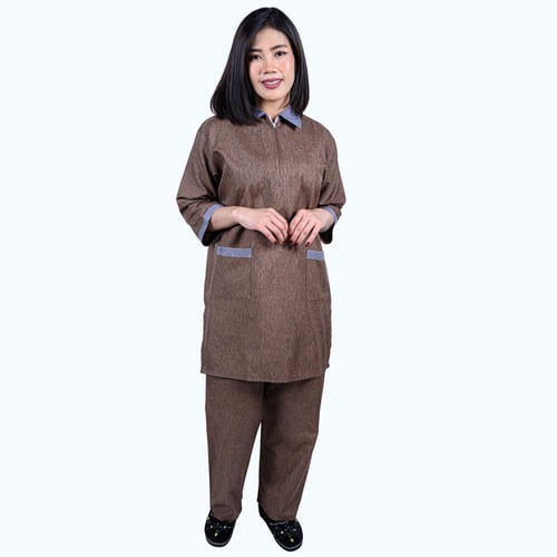 طقم عاملة منزلية ملون بسحاب