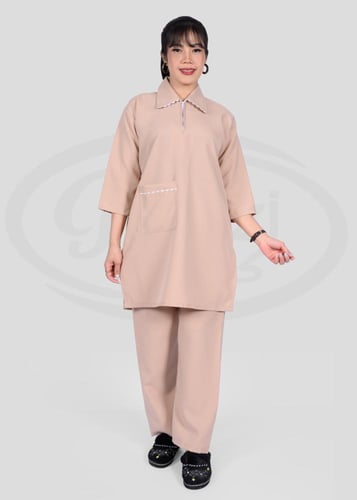 طقم عاملات منزلي خريفي بياقة مزخرفة