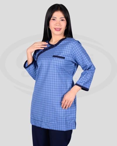 يونيفورم عاملة منزلية بنمط كاروهات