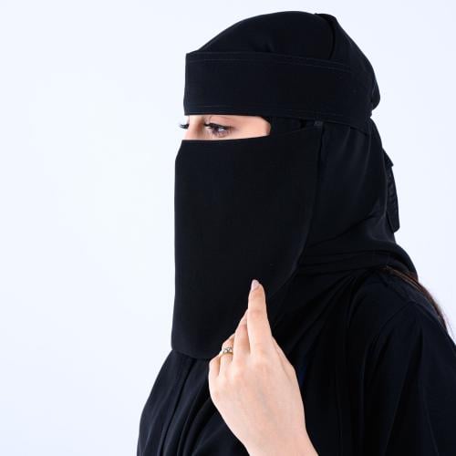 نقاب وسط خط قصير