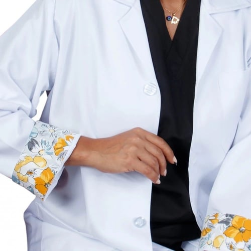 بالطو طبي للجنسين أبيض بنقشة بالكم Kenzi