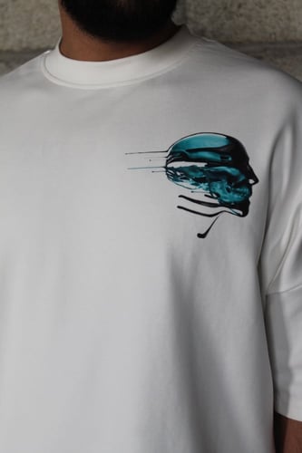 WHITE T-SHIRT OVER SIZE