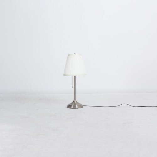 اباجورة جانبية صغيرة