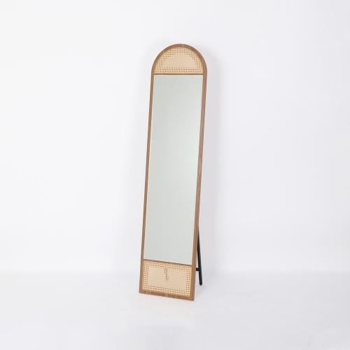 مرايا ستاند راتان