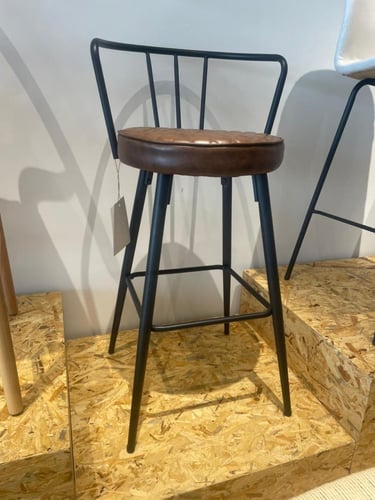 كرسي بار حديد قاعدة جلد