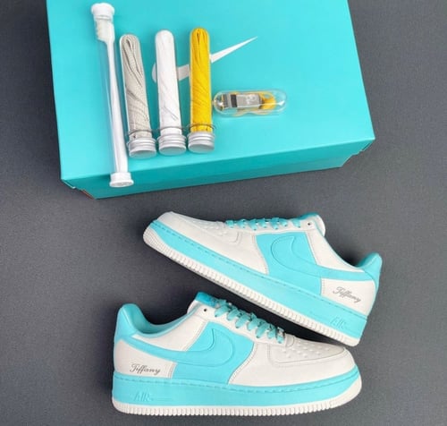 Tiffany & Co. X Nike Air Force 1 Low