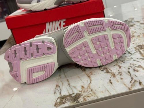 Nike Wmns V2K Run Valentines Day 2025 Women