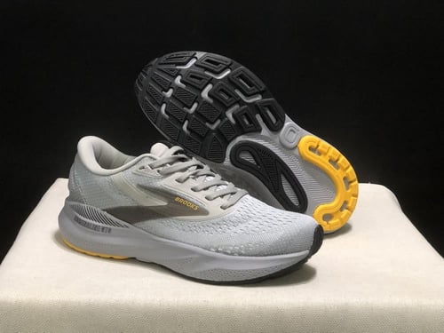 Brooks Adrenaline GT 24