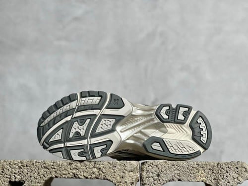 ASICS Gel-Kayano 14 Cream/Silver