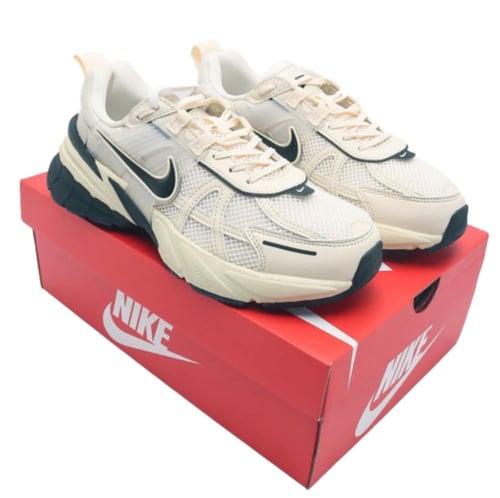 Nike V2K Runtek Black/White