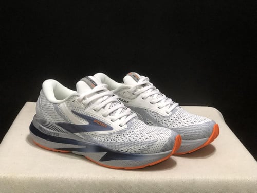 Brooks Adrenaline GT 24