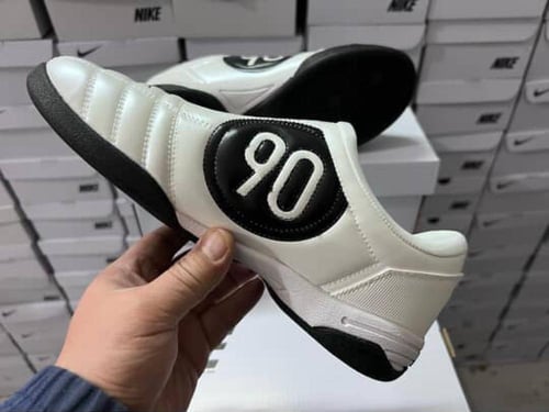 Nike Total 90