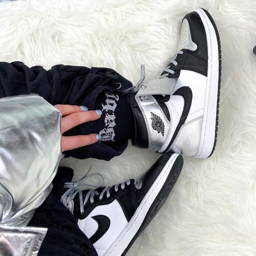 Air Jordan 1 Black/Silver
