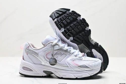New balance 530 white pink