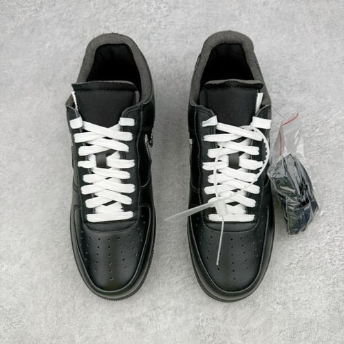 Nike X Off-White Air Force 1 '07 Virgil "MoMa" sne...