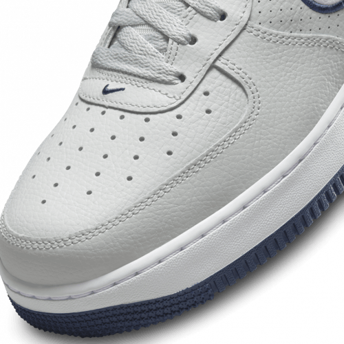 MEN'S NIKE AIR FORCE 1 ‘07 LOW CASUAL SHOES