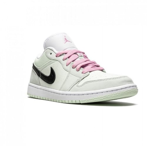 Air Jordan 1 Low SE sneakers